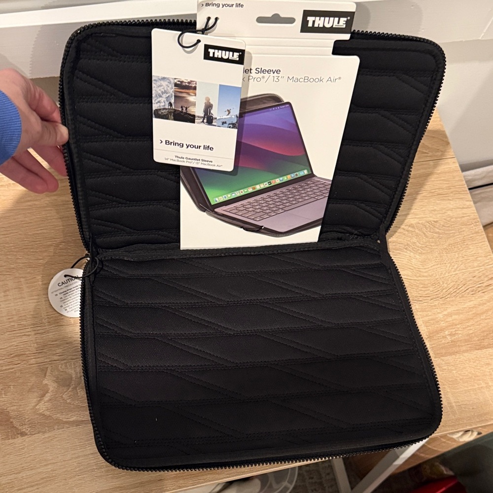 Thule Black Quilted Tablet Sleeve